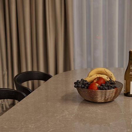 Kostjukowski Apartments Avalon Lwów Zewnętrze zdjęcie