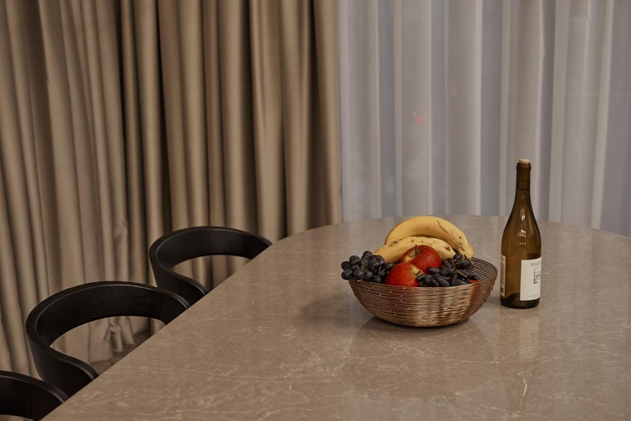 Kostjukowski Apartments Avalon Lwów Zewnętrze zdjęcie